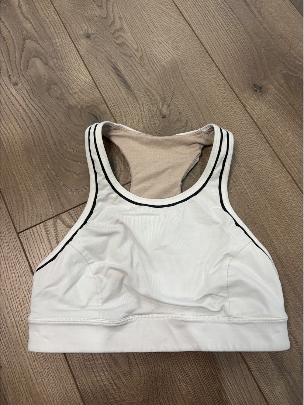 White racerback sports bra lululemon size 6 Pace Perfect Bra (Storage)